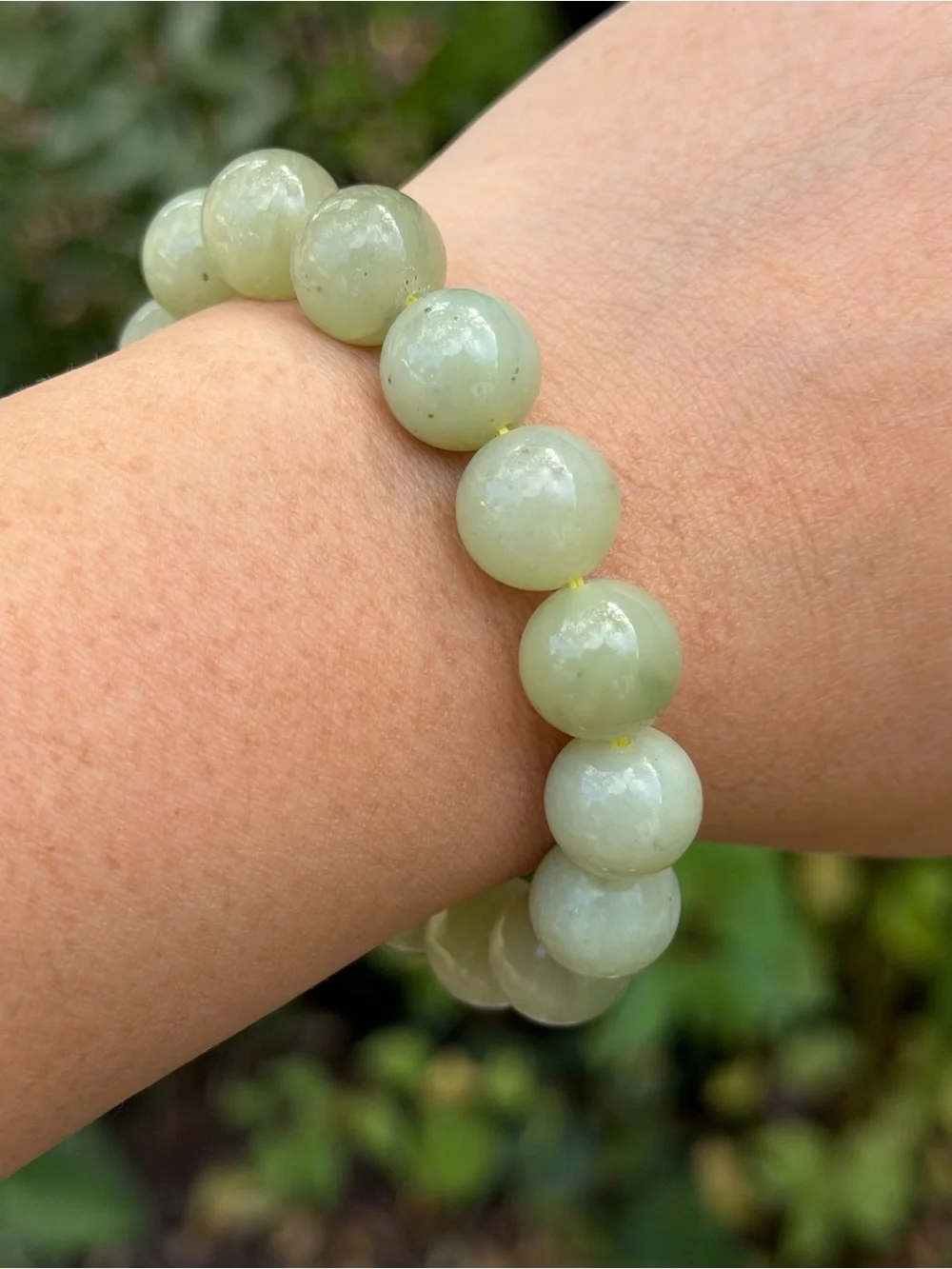 12mm stretchable green He Tian jade bracelet 1756